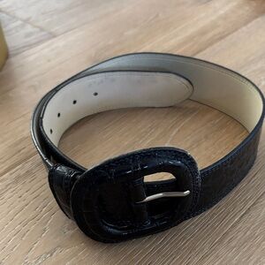 Banana republic Black Croc-Embossed Leather Belt with Oval Buckle size small